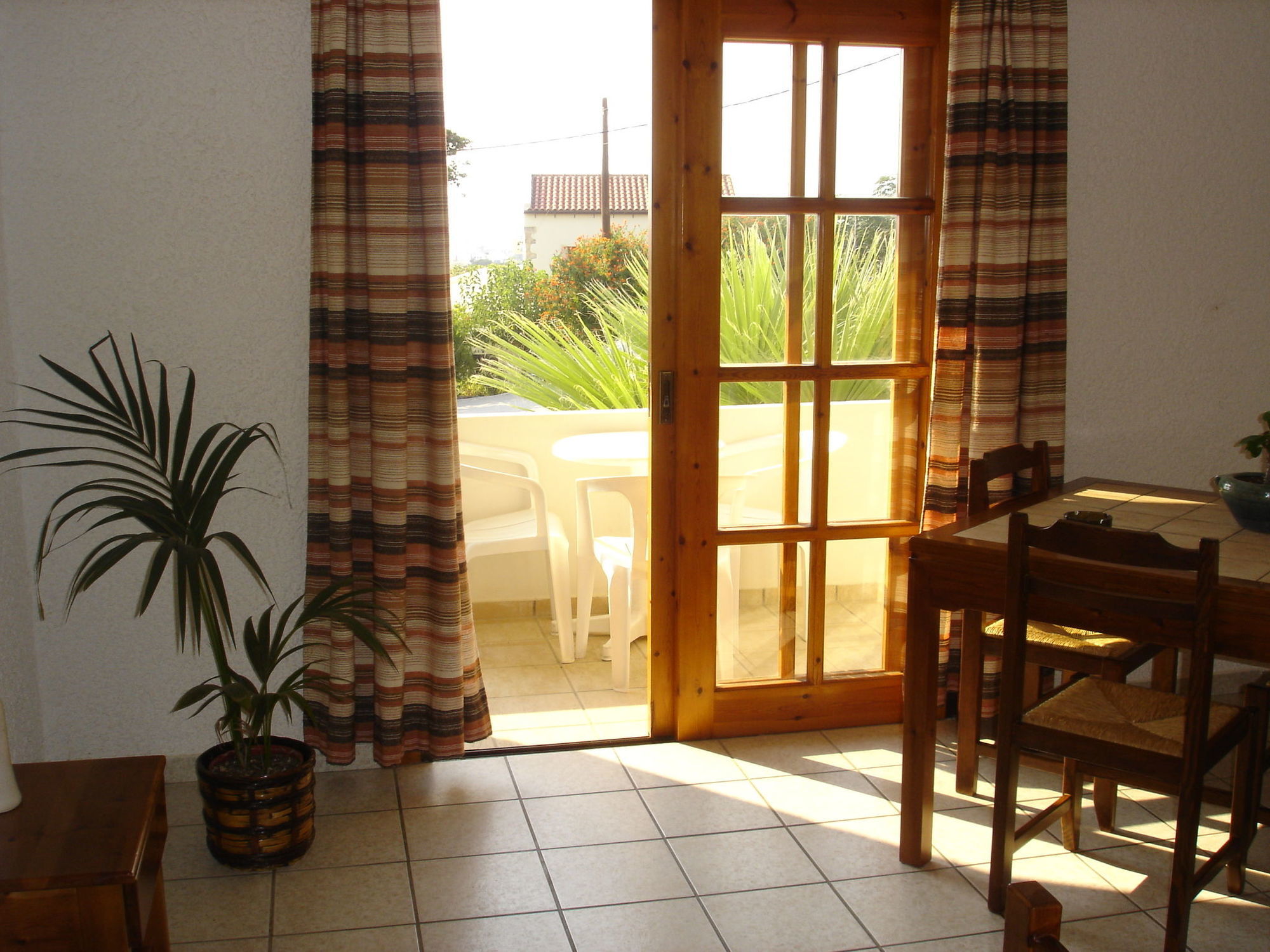 Maria Suites Platanias  Exterior photo