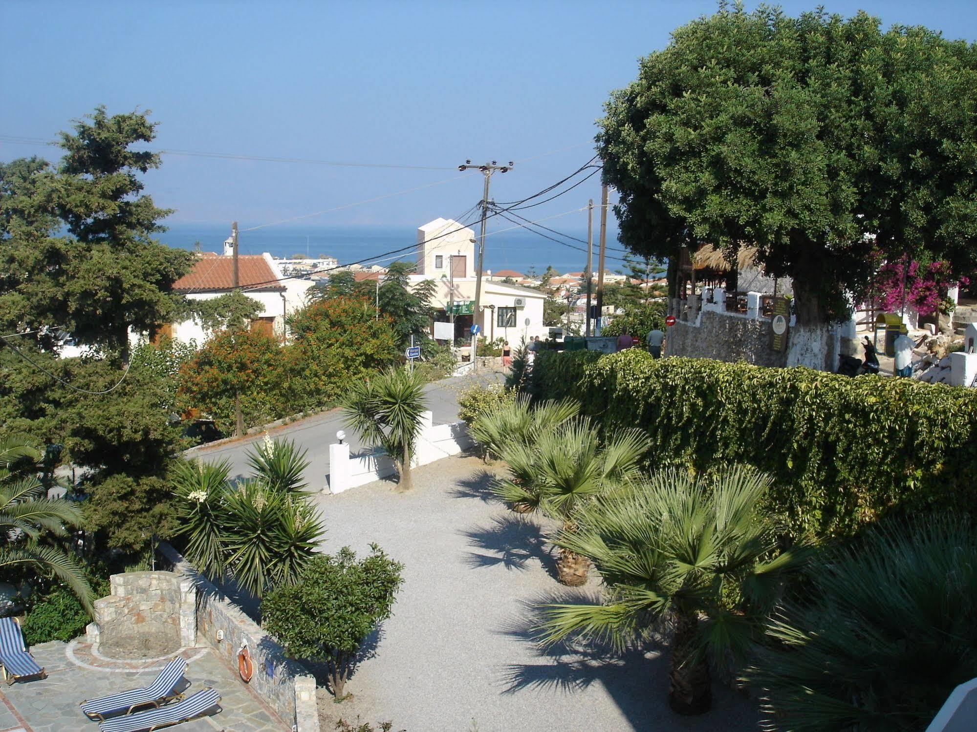 Maria Suites Platanias  Exterior photo