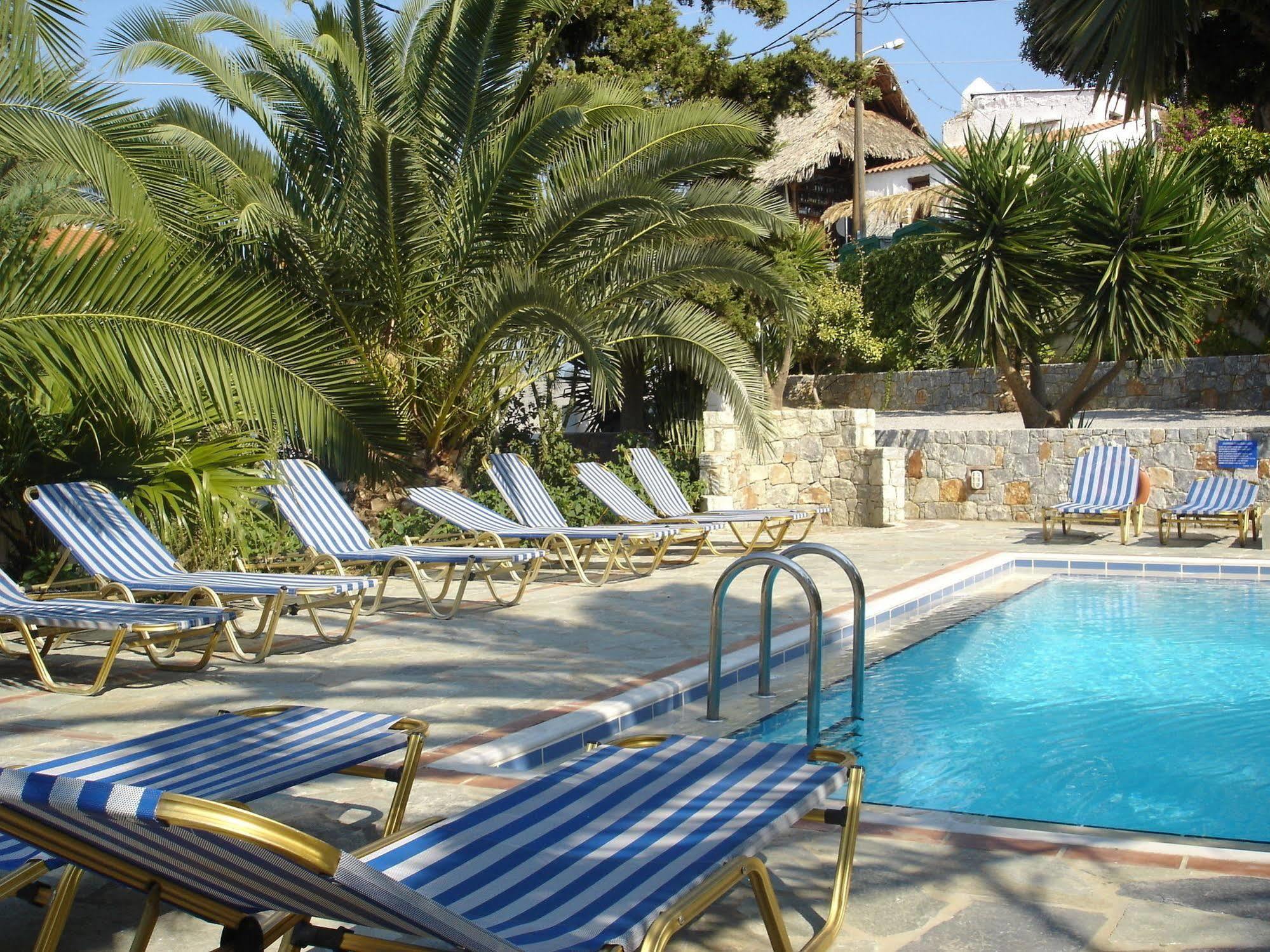 Maria Suites Platanias  Exterior photo