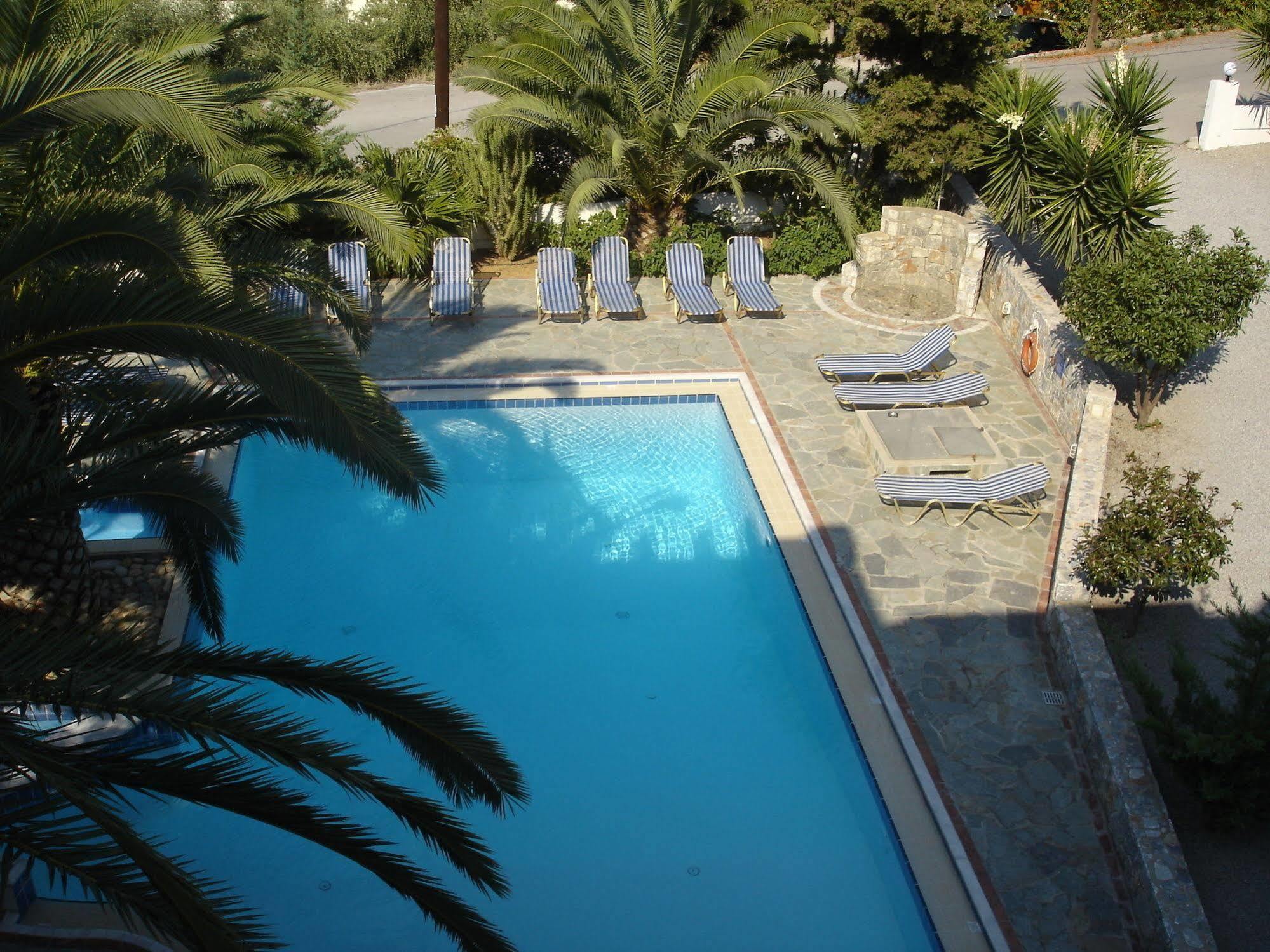 Maria Suites Platanias  Exterior photo