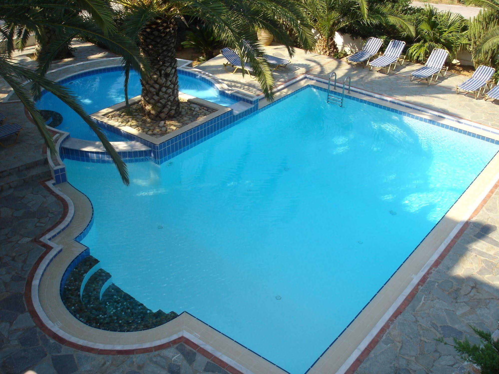 Maria Suites Platanias  Exterior photo