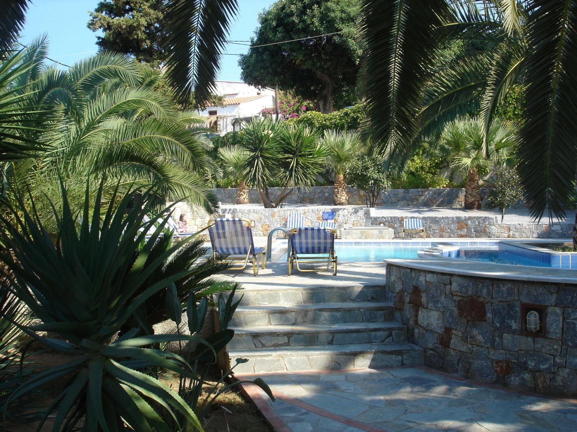 Maria Suites Platanias  Exterior photo