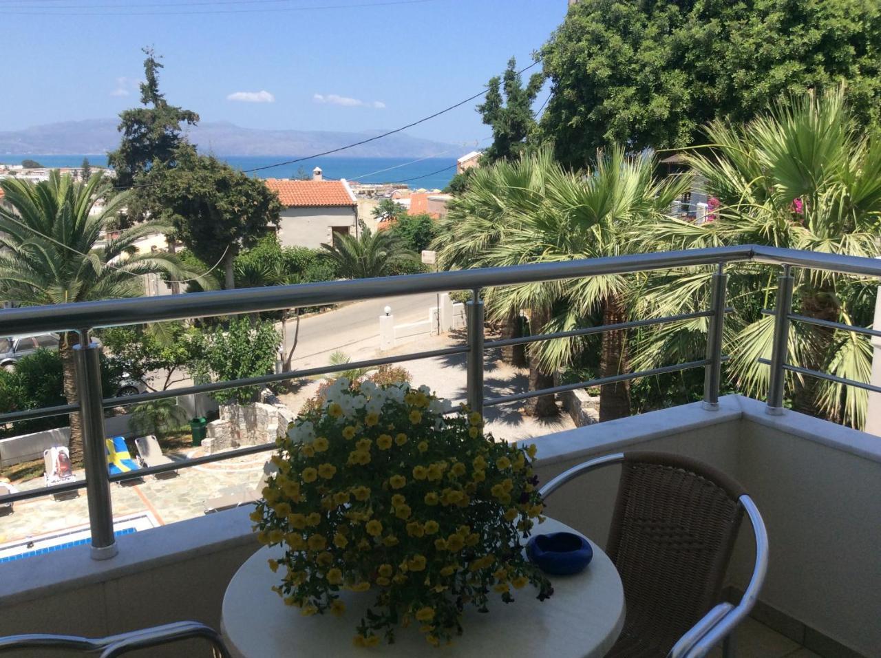 Maria Suites Platanias  Exterior photo