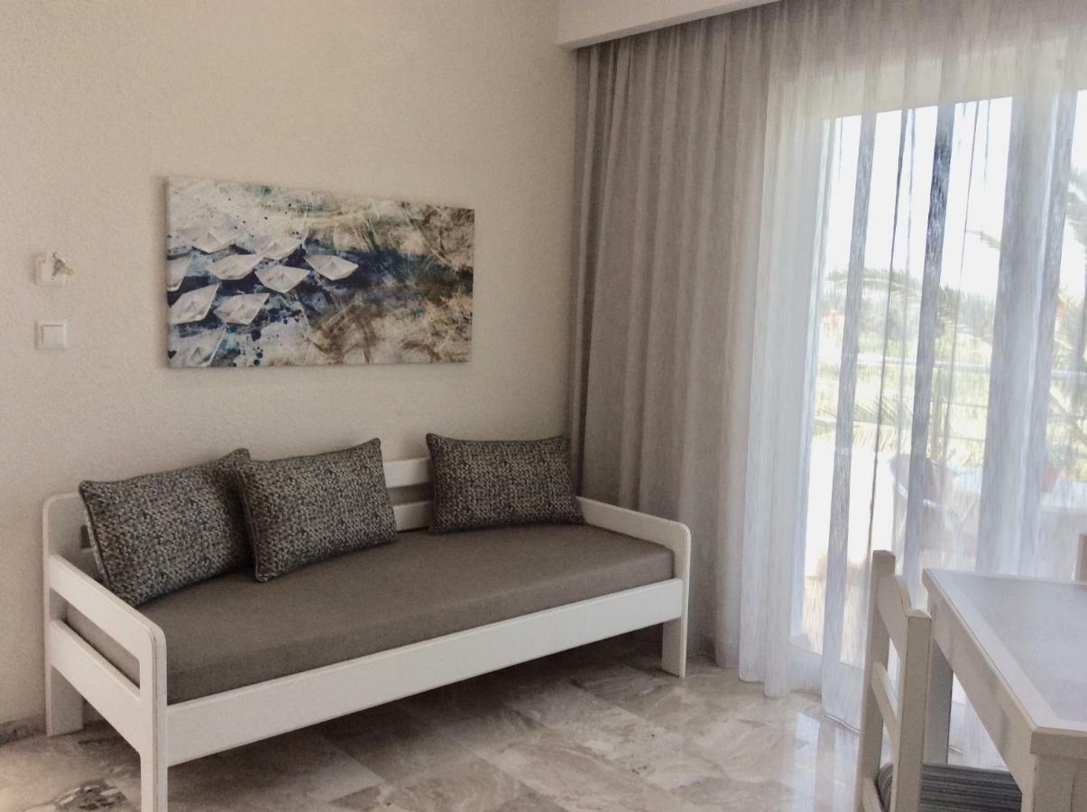 Maria Suites Platanias  Exterior photo